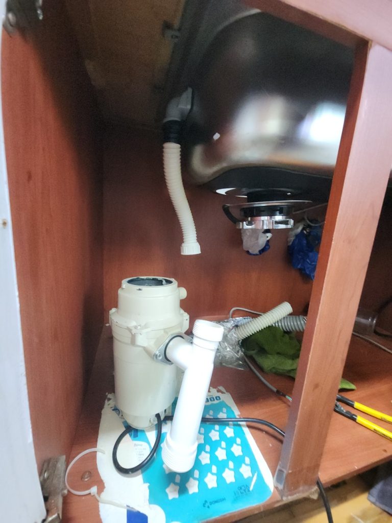 과천 음식물 처리기 철거 싱크대 배수통 설치